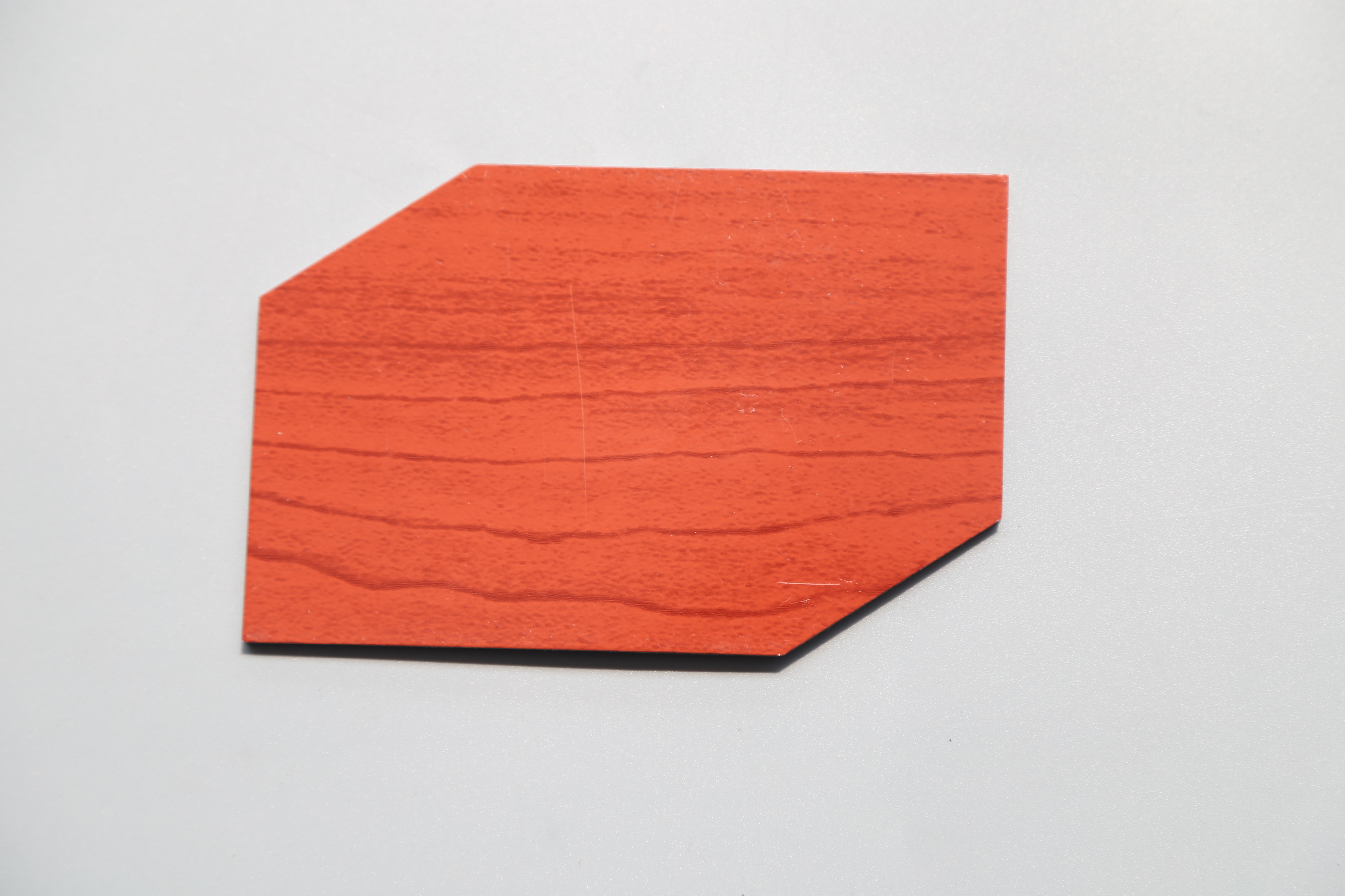 使用鋁塑板更看重環(huán)保性還是實用性